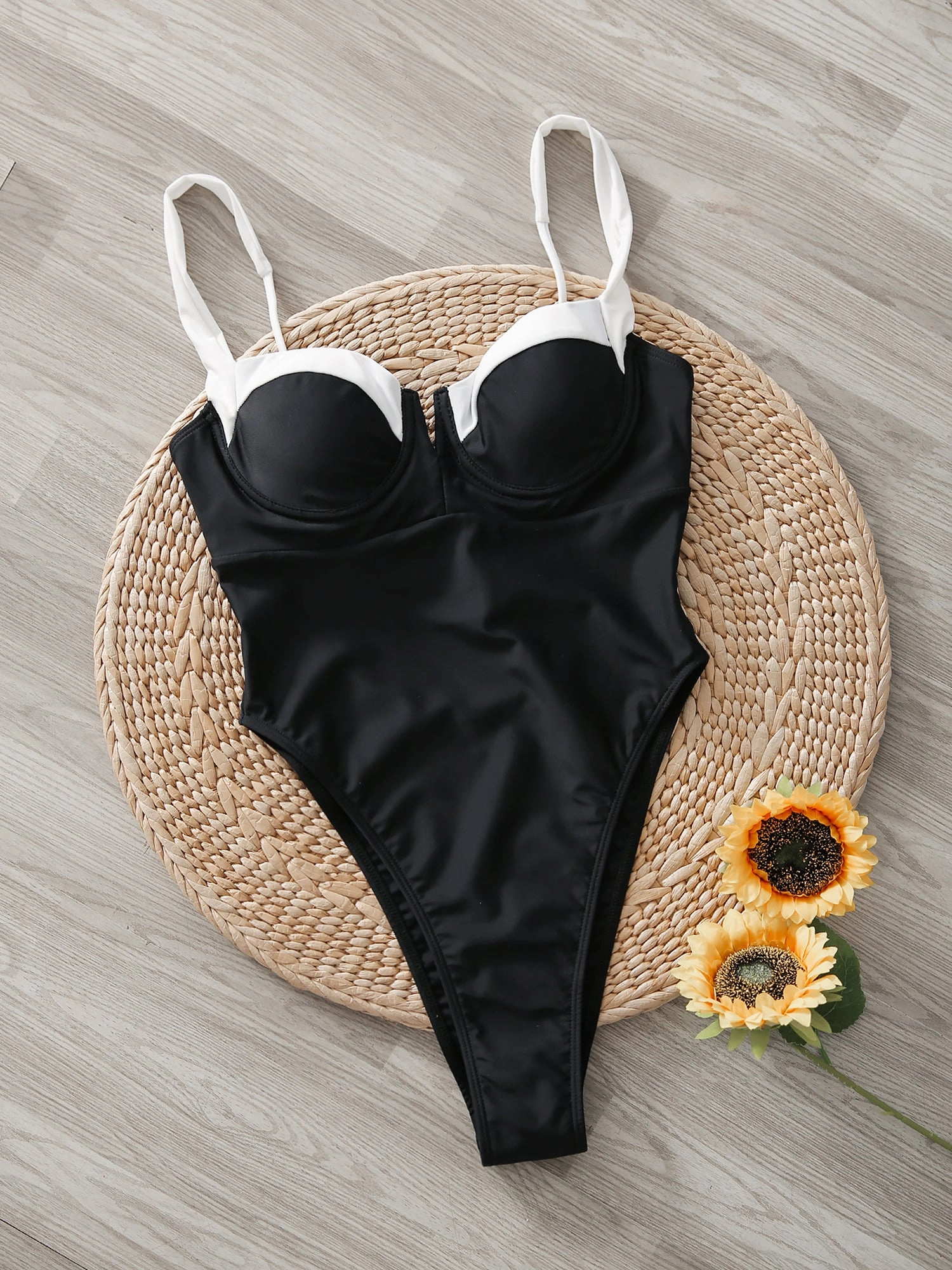 Colorblock Sleeveless Backless One Piece Swimsuit
