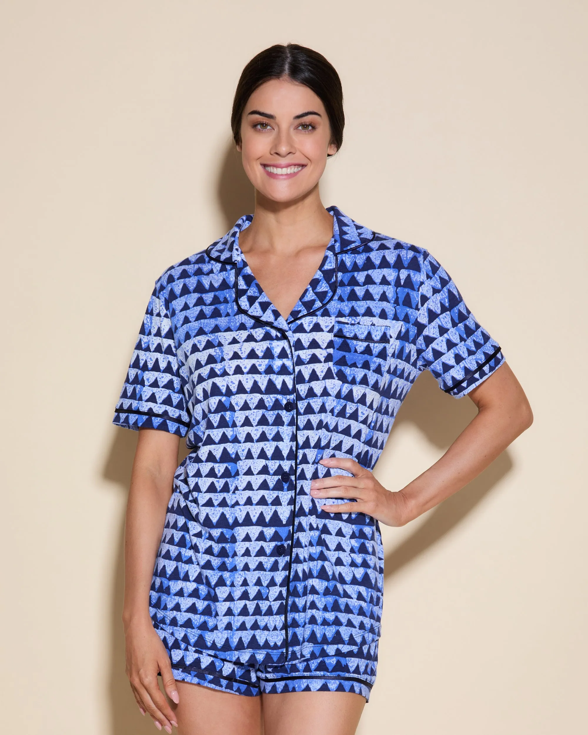 Conjunto De Pijama Con Camisa De Manga Corta Y Pantalones Cortos