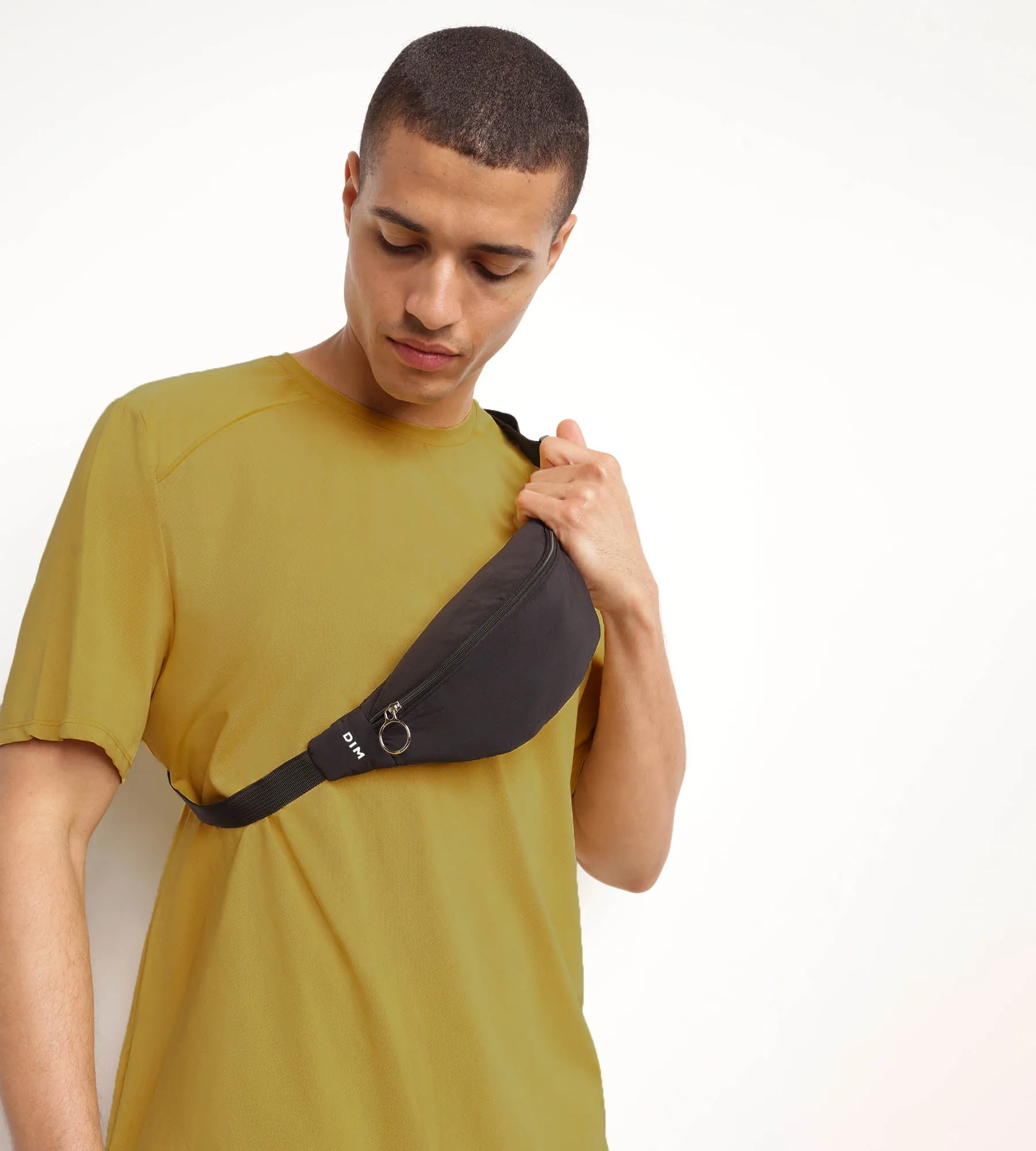 Dim Move unisex black zipped fanny pack